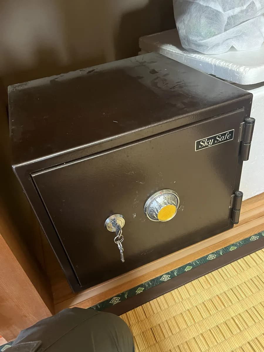 ご両親が遺した家庭用金庫で番号不明のトラブルを非破壊解錠（札幌市厚別区）