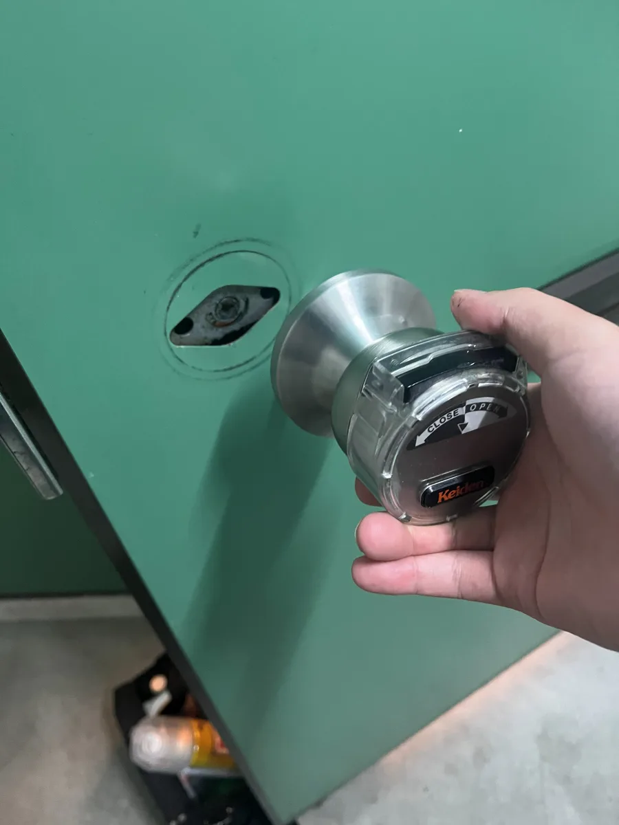 Keidenカードキー錠の反応不良を通常シリンダーへ交換（札幌市豊平区）